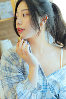 小兔子被蛇用两根WRITEAS